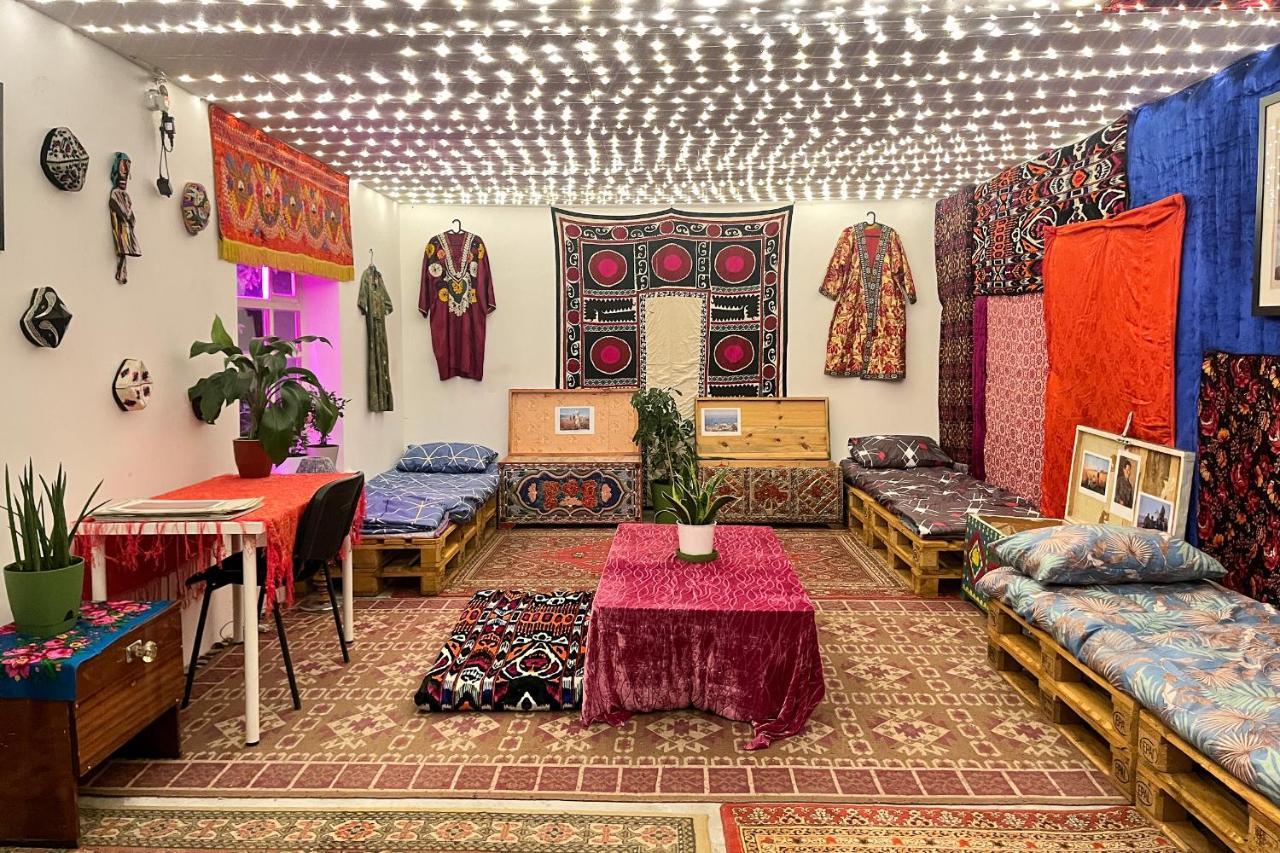 Kuduk Cultural Residence Bishkek Exteriör bild