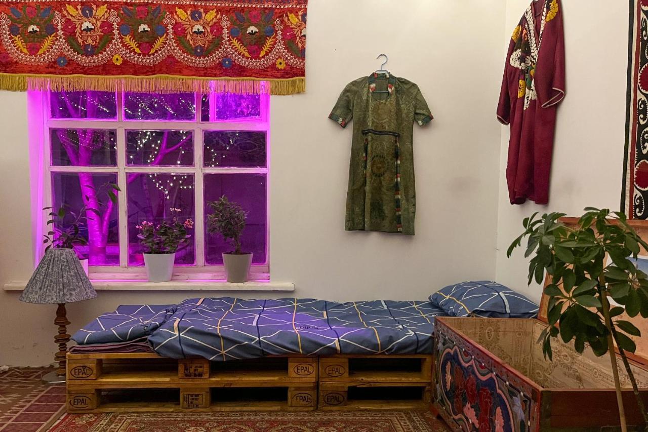 Kuduk Cultural Residence Bishkek Exteriör bild