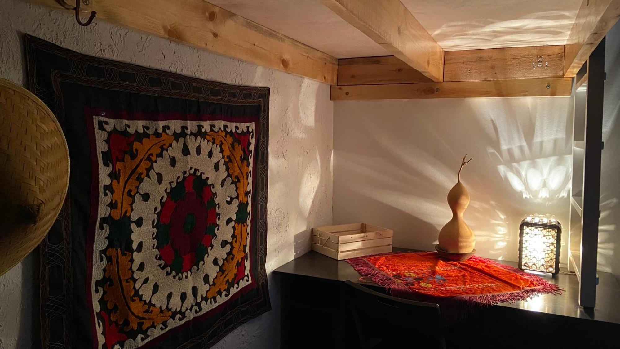 Kuduk Cultural Residence Bishkek Exteriör bild